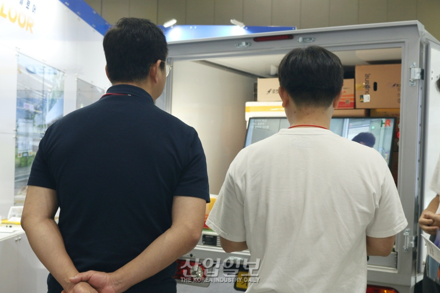 상하차 자동화 시스템으로 업무 강도↓, “일할 맛 나네”