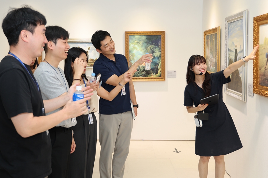 현대위아, ‘아트페어’에서 임직원 및 가족 예술작품 전시