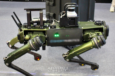 4족 보행 안전 로봇, 블라인드 모드로 센서 개입 최소화