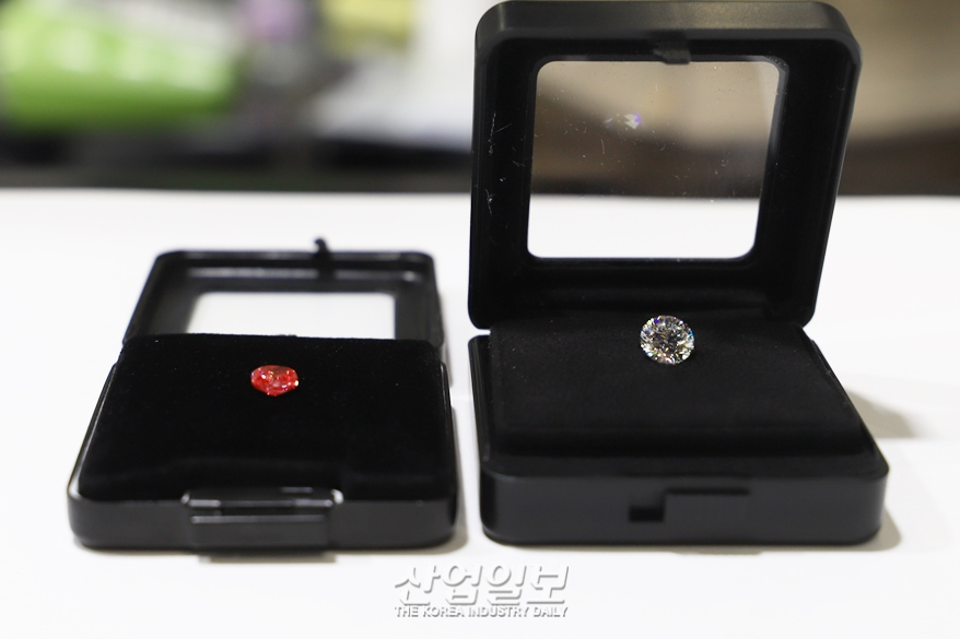 연구소에서 만들었는데 천연과 같아…‘랩 그로운 다이아몬드’