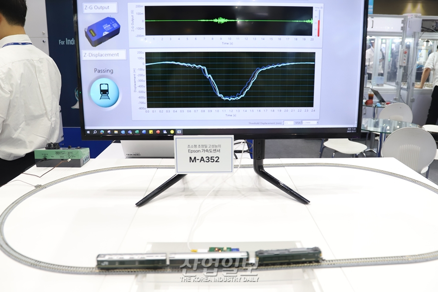 [로보월드]정밀 가속도 센서 등장…“인공위성 탑재가 목표죠”