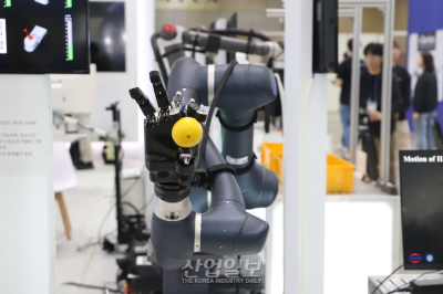 [로보월드]자유로운 움직임 구현한 ‘로봇 손’