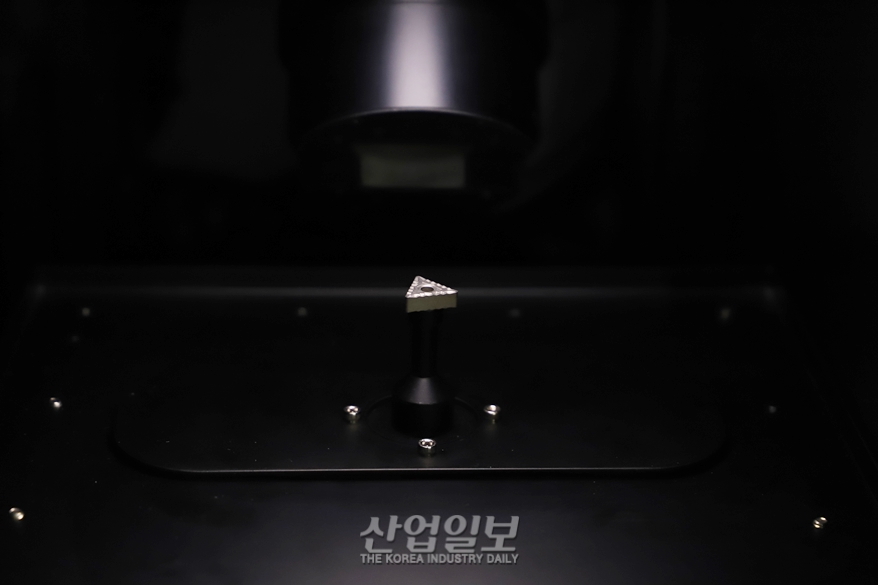 절삭공구 품질검사 자동화 설비 등장