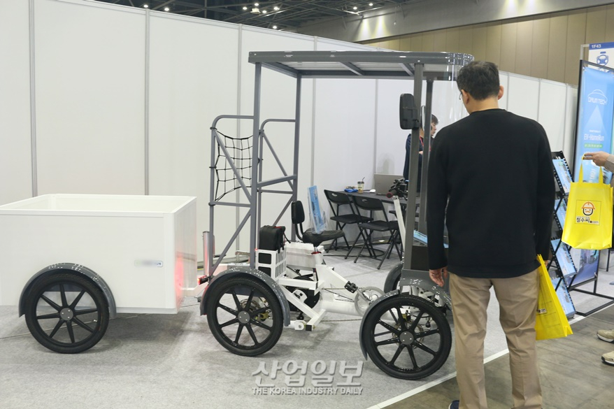 운송용 전기 자전거로 도심 배송 ‘편리하게’