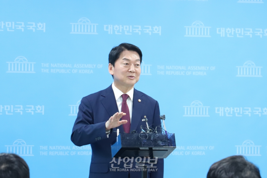 안철수, “국민의힘 위기 본질은 지지율이 아니라 민생, 미래의 위기”