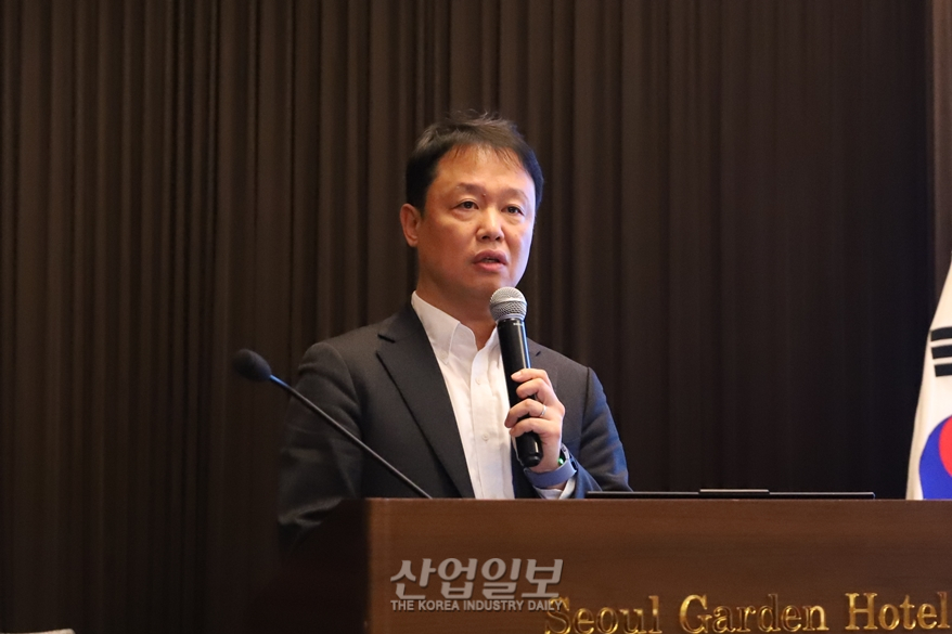 “탄소중립 요구, 이제 피부로 느껴…가능한 모든 방법 동원해야”