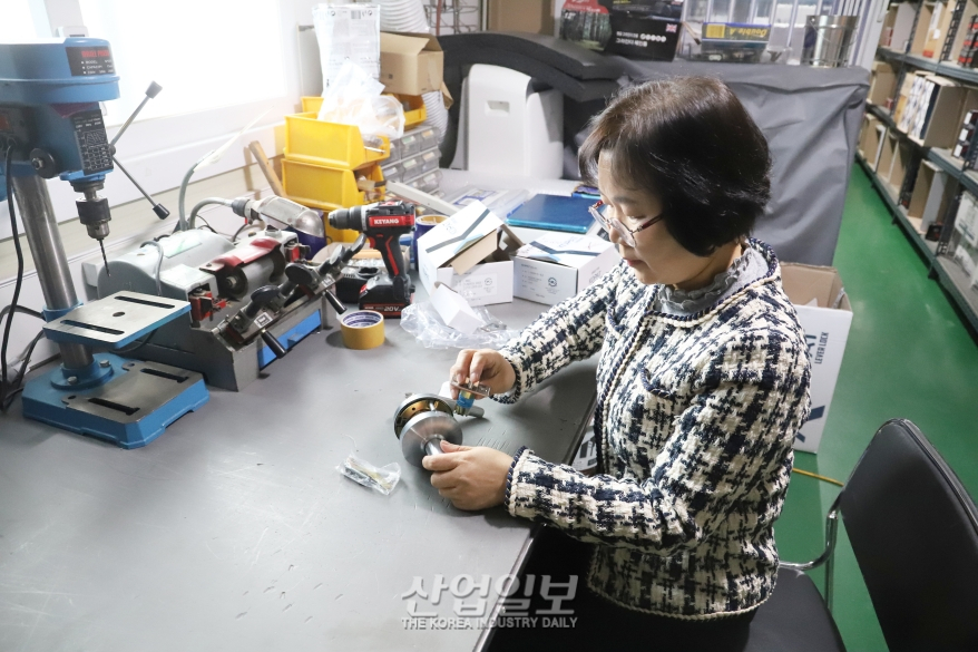 “맞는 물건 판매해 고객 신뢰 쌓죠”, 반석산건 송선옥 대표 인터뷰