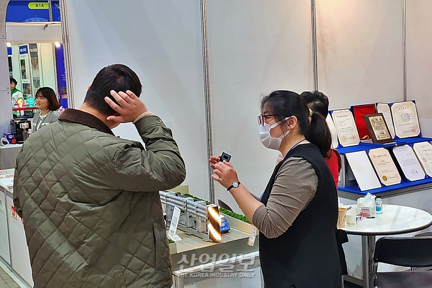 가드레일 충돌 사고, '구조적 충격흡수'로 피해↓