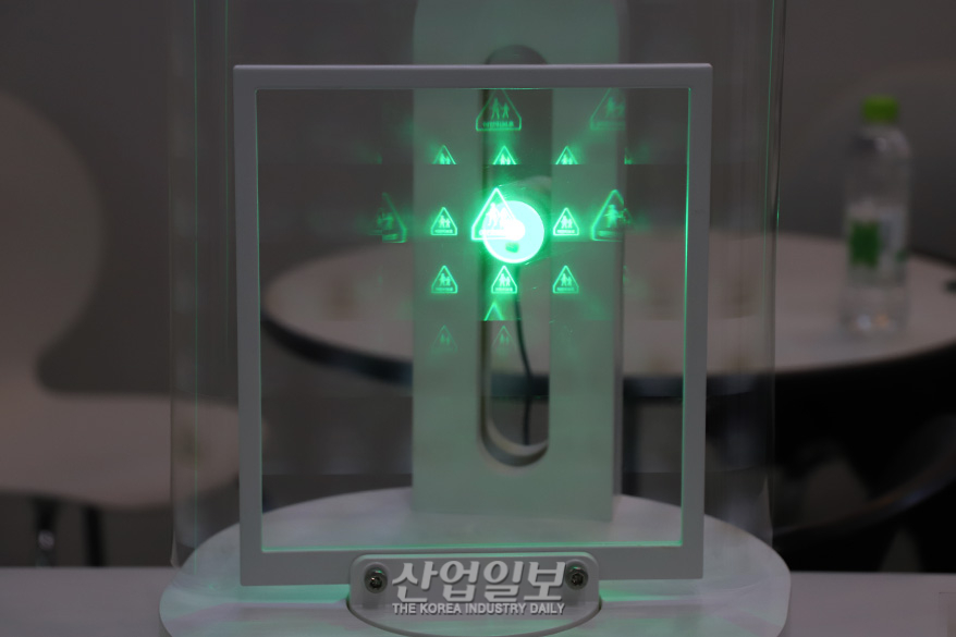 홀로그램 기술과 결합한 ‘공간터치’, 새로운 사용자 경험 제공