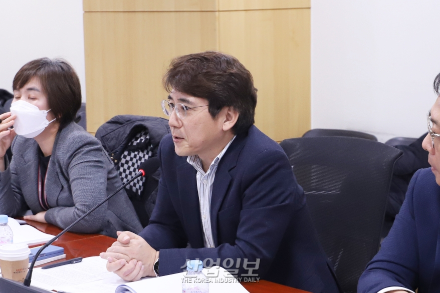 지지부진한 온라인 플랫폼 개혁방향 논의…‘자율 규제’ 마련 시급