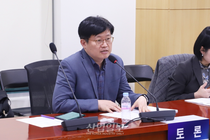 지지부진한 온라인 플랫폼 개혁방향 논의…‘자율 규제’ 마련 시급