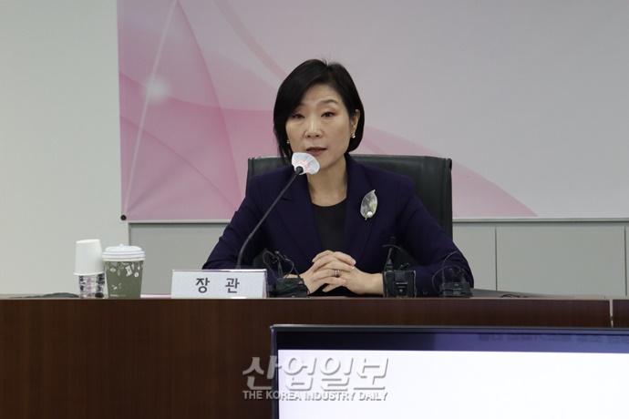 중기벤처부 오영주 장관 “내수확대·글로벌 시장 진출 모두 잡는다”