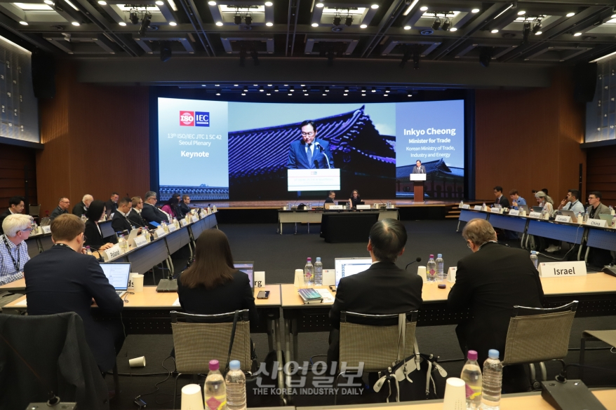 산업 ‘게임체인저’ AI, 한국서 국제표준 개발 추진