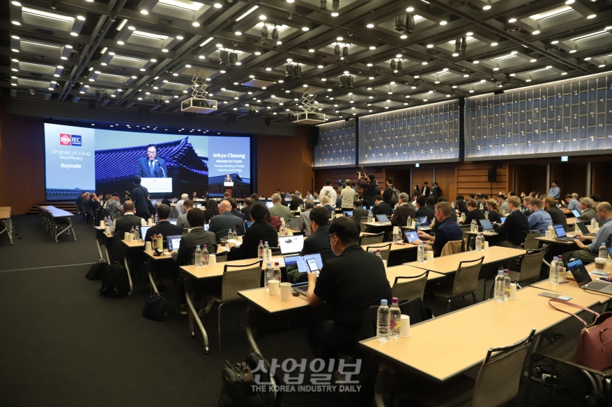 산업 ‘게임체인저’ AI, 한국서 국제표준 개발 추진