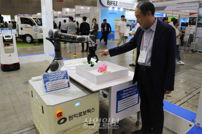 [국제물류산업대전] 원익로보틱스, 물류자동화 보유 기술 홍보 나서