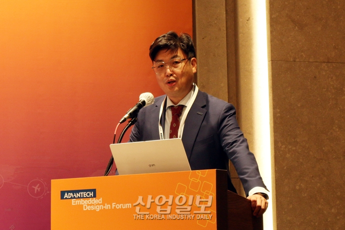 어드밴텍, 40년 임베디드 경력으로 엣지AI 분야 리드한다 - 뉴스 썸네일 이미지