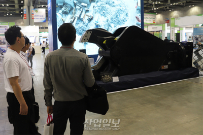 [포토뉴스] RETECH에 등장한 거대 절단 가위