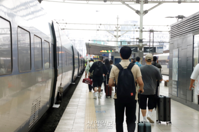 [포토뉴스]“고향 가야지”…북적이는 서울역