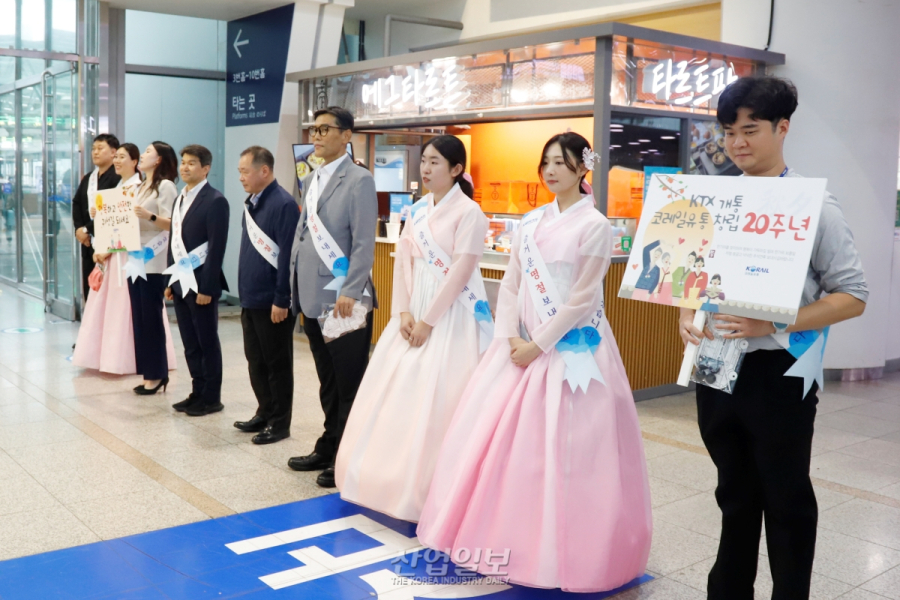 [포토뉴스]“고향 가야지”…북적이는 서울역