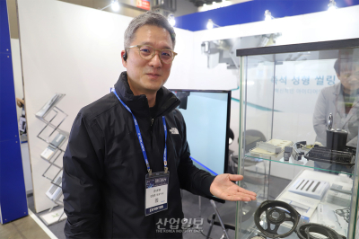 로봇으로 씰링작업 자동화 “발포 가스켓 즉석 성형 가능”