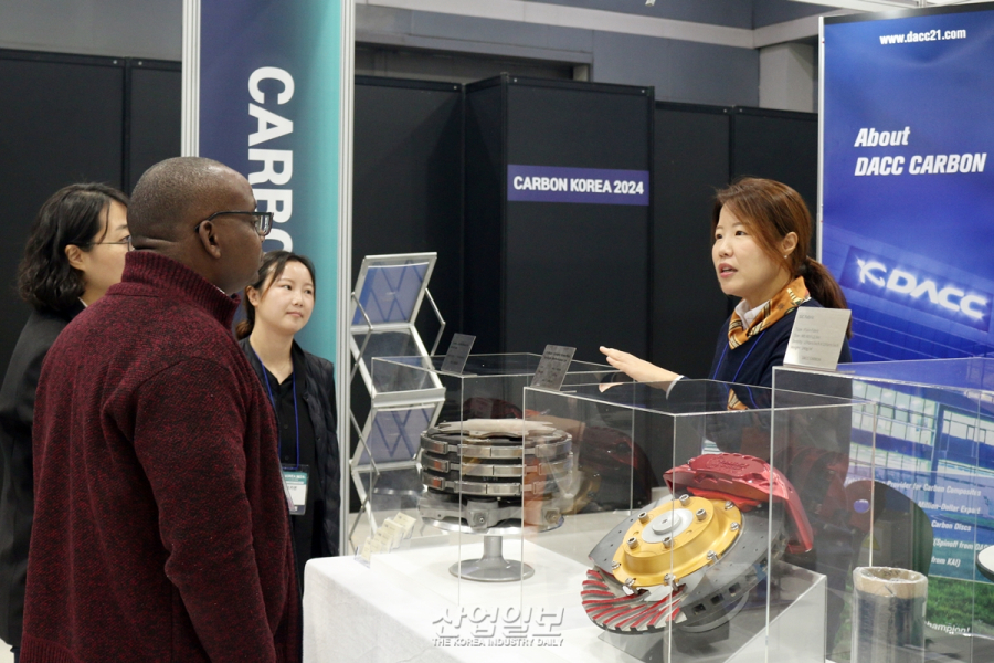 [카본코리아 2024]데크카본, 품질·가격경쟁력 모두 잡은 탄소복합재로 세계 시장 누빈다
