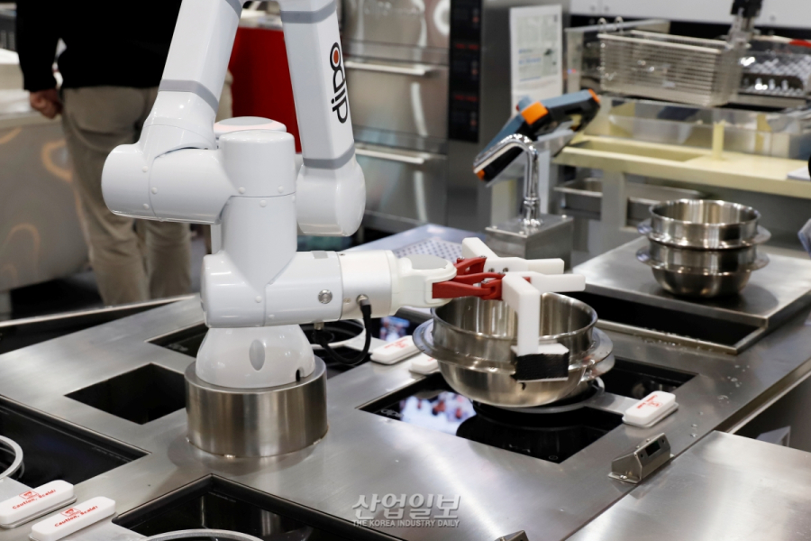 [포토뉴스]디포 조리 자동화, 외식 업계 참여자 늘려