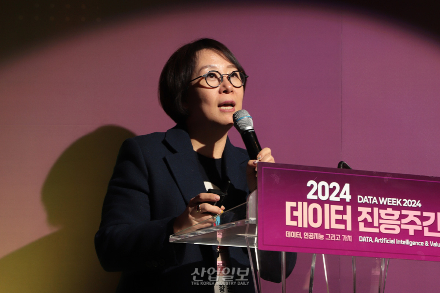 “제조사, 제품 생산 넘어 연관 경험까지 제공해야”