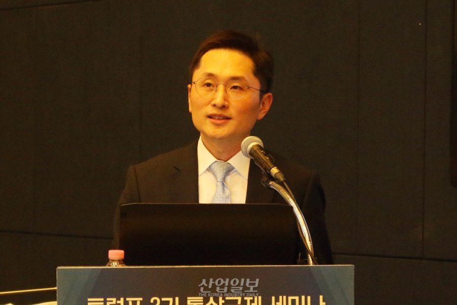 트럼프 발(發) 무역전쟁, 관세와 지원금 등 어느 하나 쉽지 않다