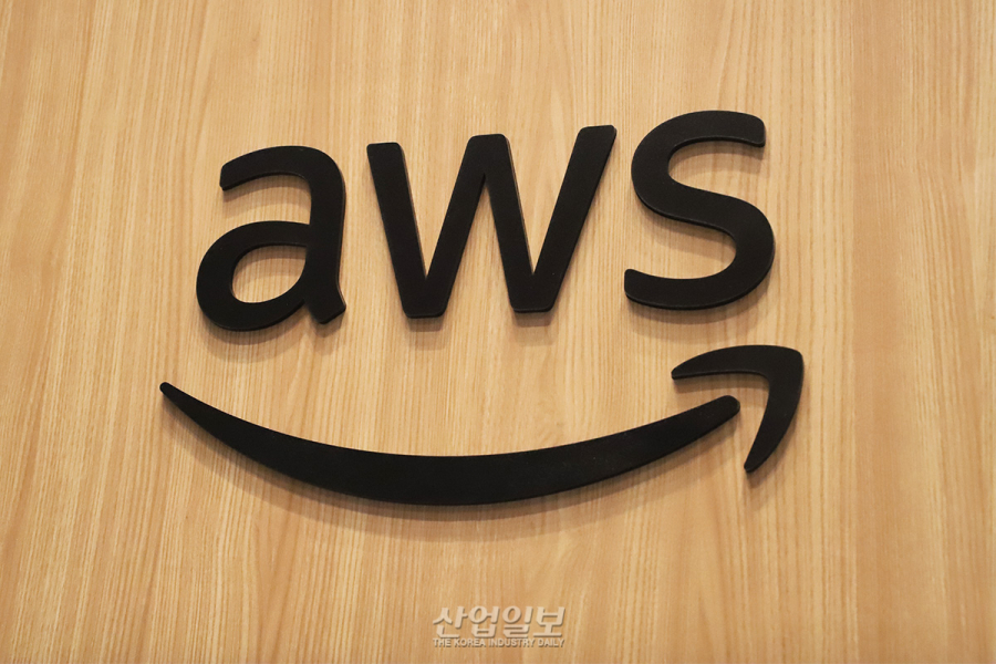 딥시크 보안 우려, 차단이냐 활용이냐