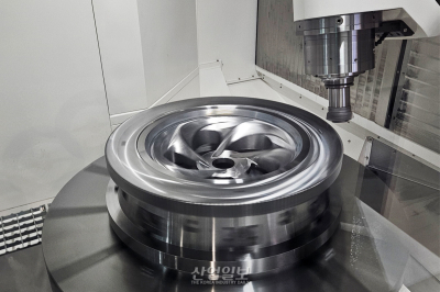 [TIMTOS 2025] TTAPEC, 대만 공작기계 전시회서 5축 수평 머시닝 센터 전시