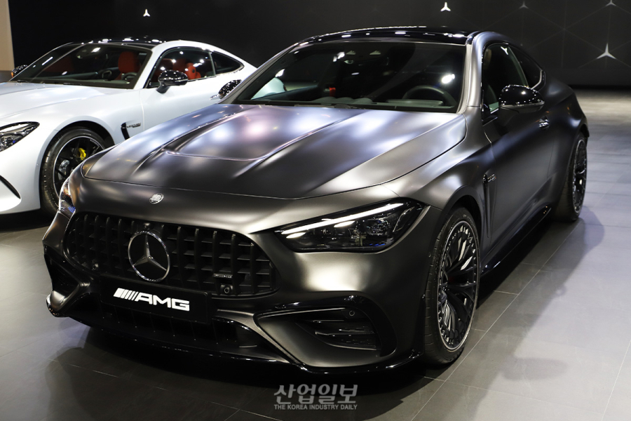 메르세데스-벤츠, 2세대 AMG GT·한정판 라인업으로 ‘럭셔리 시장’ 정조준