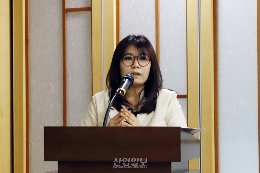 인구절벽 시대 맞은 소공인, 기술 물려줄 곳이 사라진다