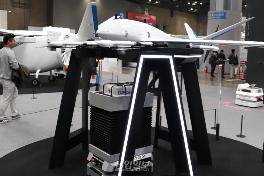 수소-전기 하이브리드 UAM에 참관객 ‘눈길’