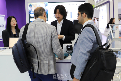 전쟁터에서도 엑스레이 촬영 가능한 ‘포터블 엑스레이 카메라’