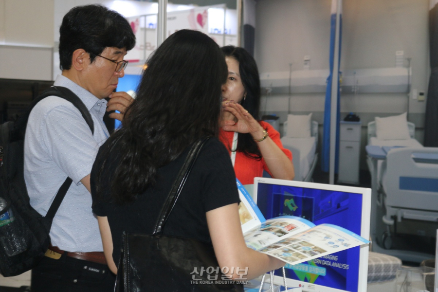 비접촉식 센서 하나로 생체 신호 실시간 감지