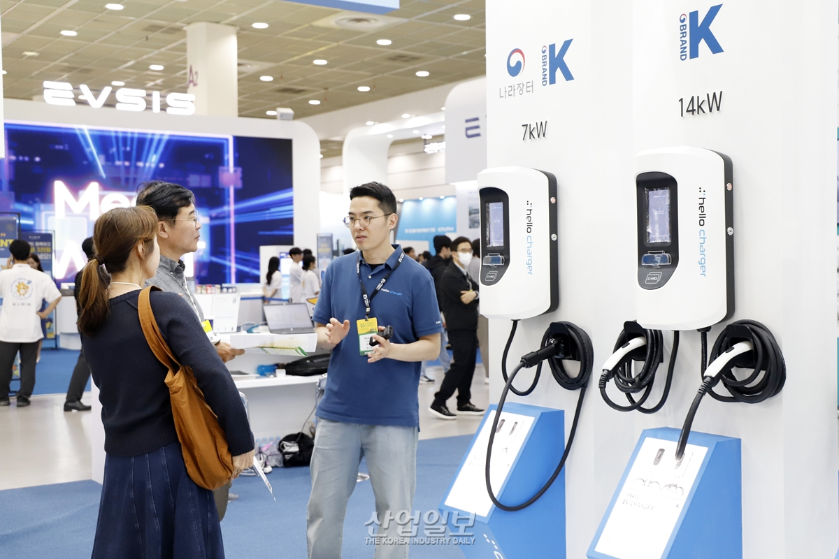 캐스트프로, 안드로이드 OS탑재한 '헬로차저' 앞세워 해외 시장 공략 - 뉴스 썸네일 이미지