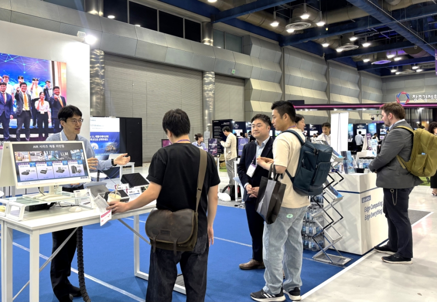 어드밴텍, 넥스트라이즈2025서 엣지 AI·로보틱스·의료 솔루션 공개