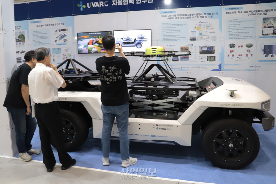 드론 싣고 험지 누비는 UGV…현장 접근·무선 충전으로 임무시간↑