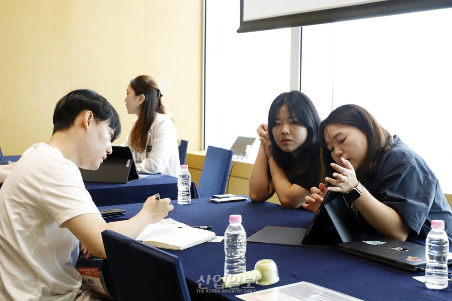 [J-EXHIBITION ③]장인 정신 넘어 DX 돌입하는 일본, 한국 IT기업의 ‘기회의 장’ 될 것