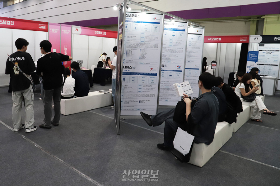 [포토뉴스] 디스플레이 기업과 청년 구직자의 ‘만남의 장’