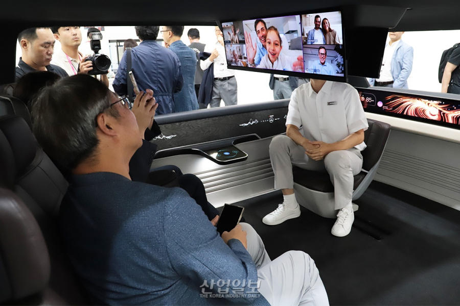 LG디스플레이, 자율주행 컨셉카로 모빌리티 디스플레이 체험 제공