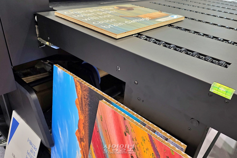 “평판·롤 모두 한 대로” HP, ‘K-PRINT 2025’서 ‘라텍스 R530’ 공개