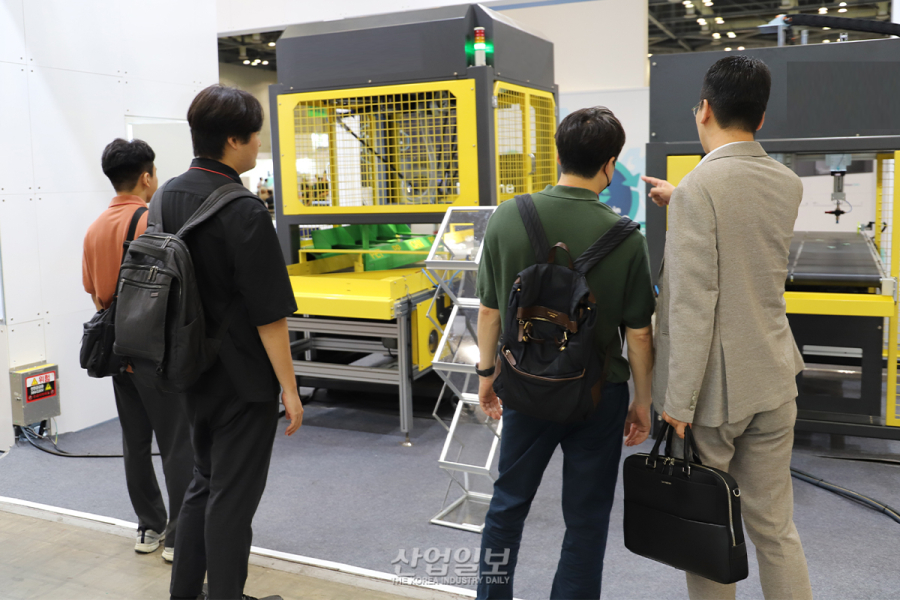 로보원, 3D 비전 AI 폐기물 선별 로봇 공개…CES 혁신상 2개 분야 수상