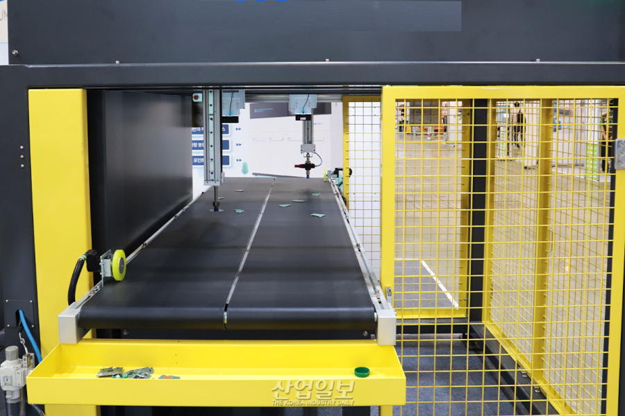 로보원, 3D 비전 AI 폐기물 선별 로봇 공개…CES 혁신상 2개 분야 수상