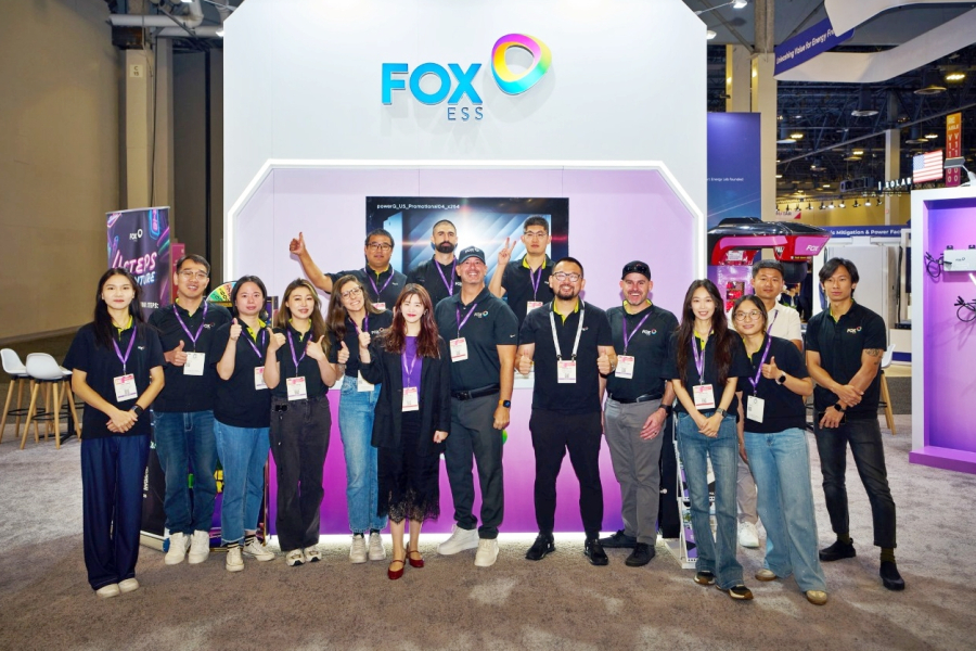 Fox ESS, RE+ 2025서 올인원·상업용 ESS 공개