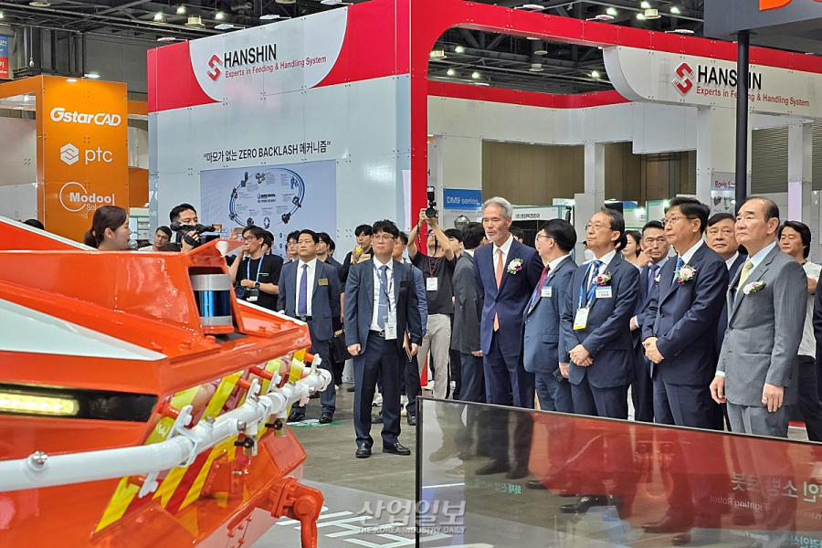 ‘2025 아시아 기계 & 제조 산업전(AMXPO)’ 개막… 글로벌 산업 교류의 장