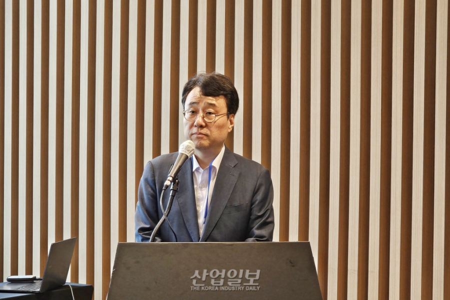 ‘첨단소재 세계의 법칙’ 우리가 쓴다… 韓, 국제표준화 주도권 확보 총력