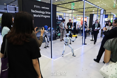 유니트리 최신 로봇 A2·R1, 한국서 첫 선