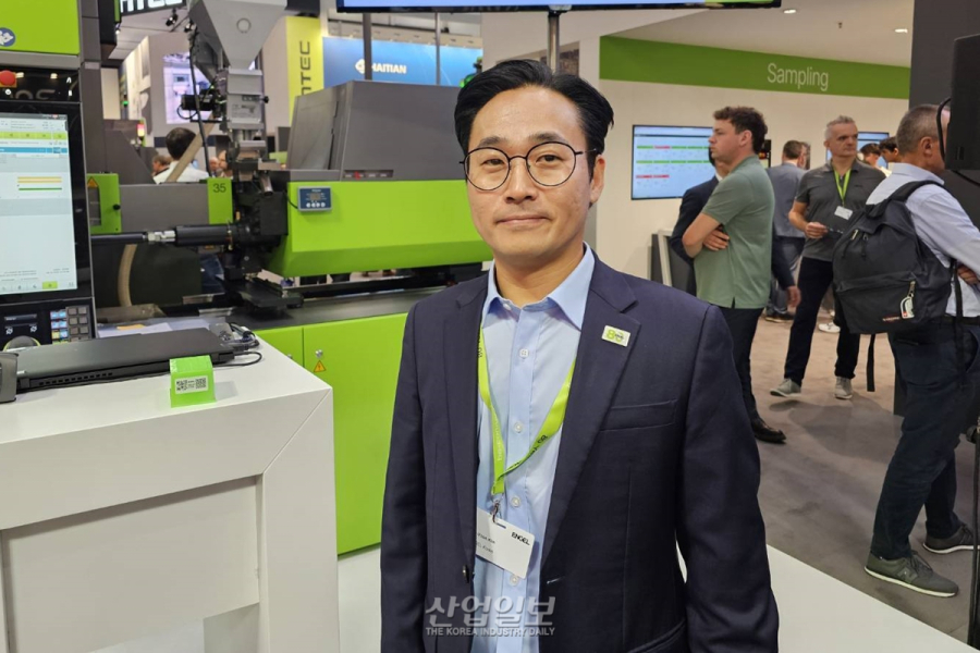 [독일 K 2025 현장] 엔겔, AI·경량화·순환경제를 연결하는 미래형 사출 기술 제시