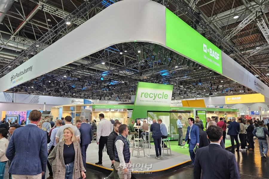 [독일 K 2025 현장] 바스프, ‘메이크·유즈·리사이클’ 전 주기 전략으로 순환경제 로드맵 구성